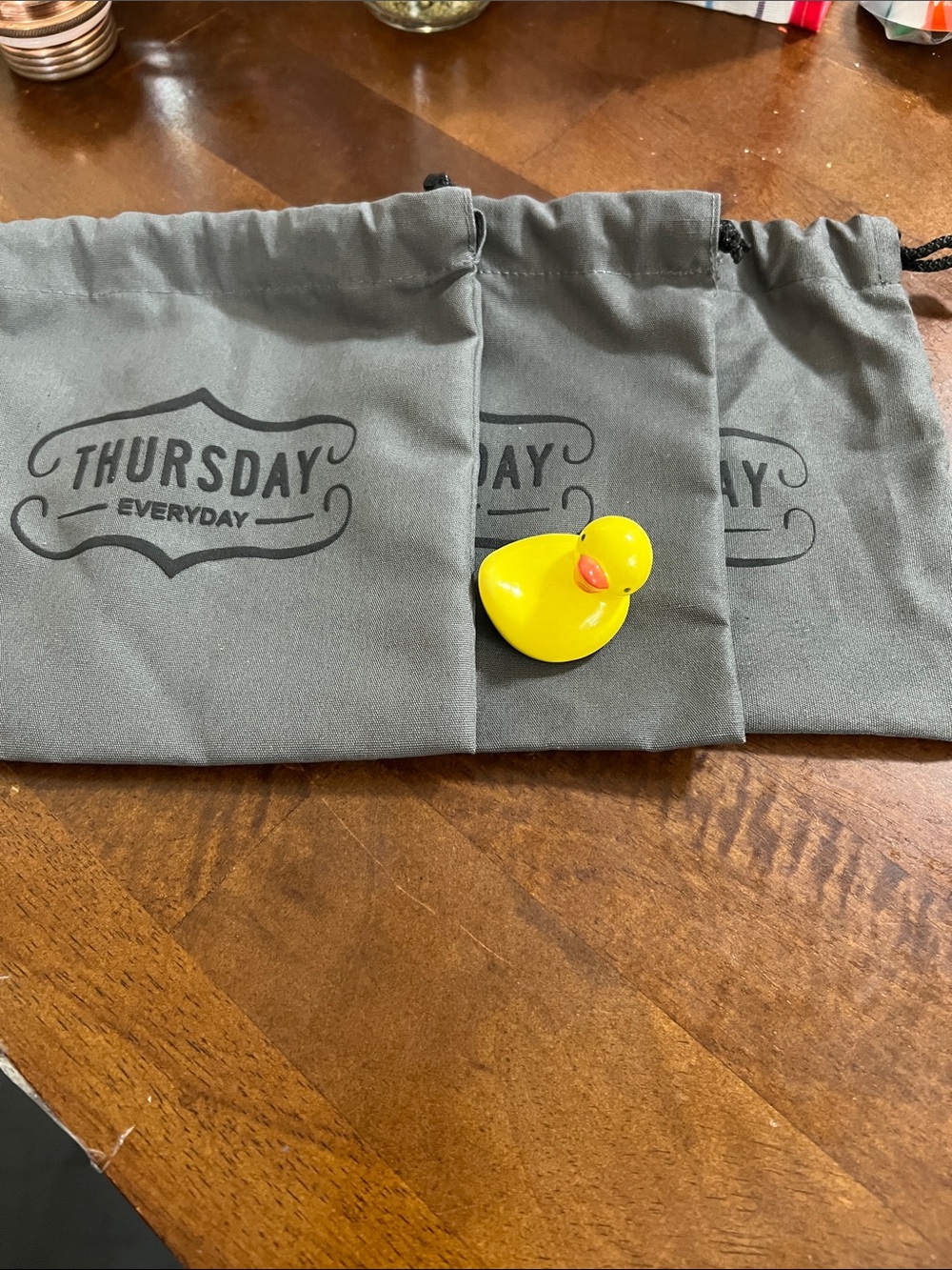 Thursday Everyday Mini Pouch in Gray